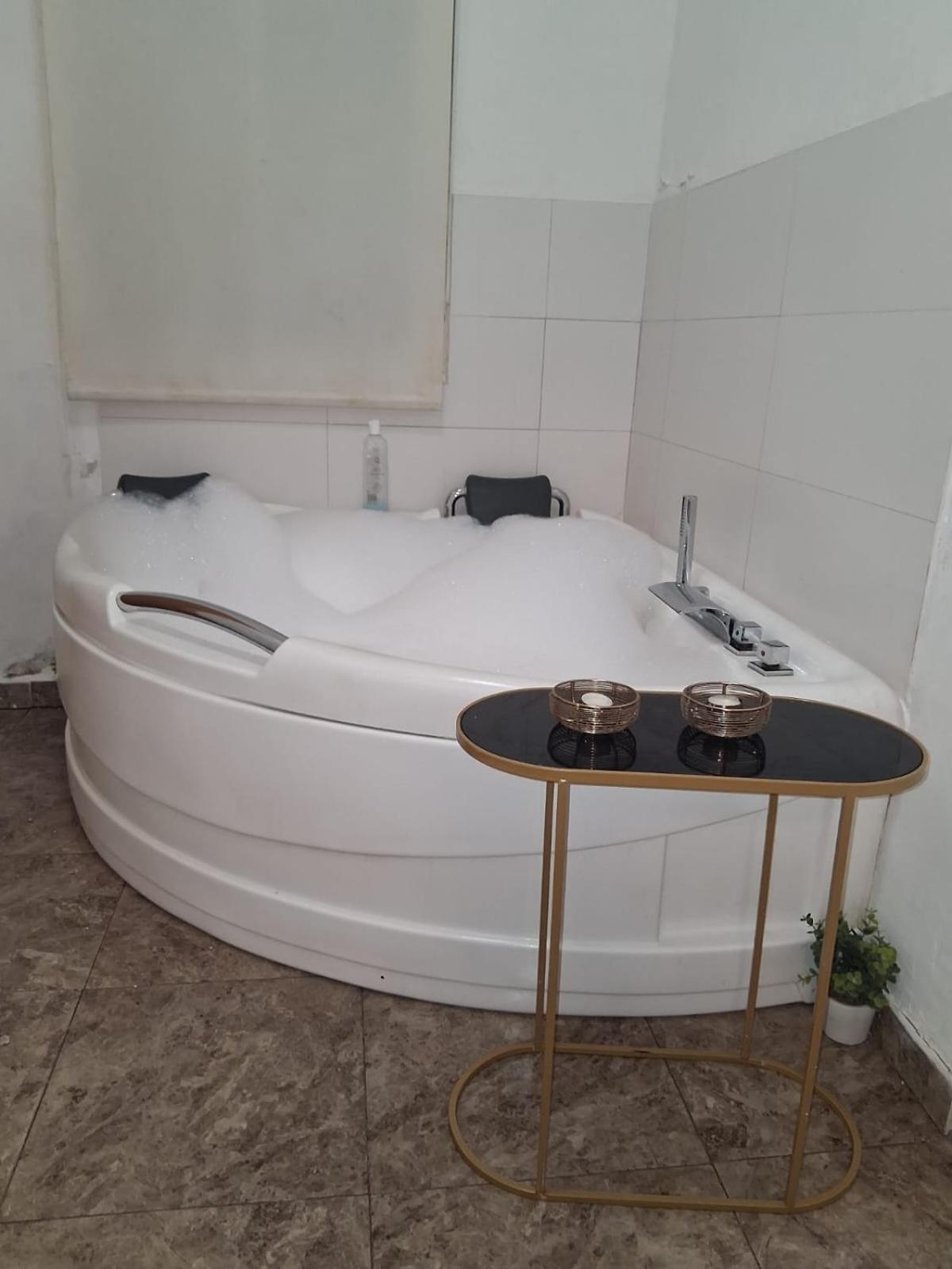 Apartamento Jacuzzi Картахена Екстериор снимка